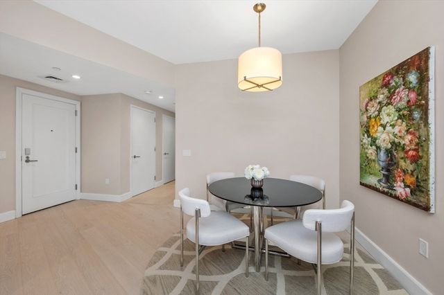 100 Lovejoy Wharf PH 2C, Boston, MA 02114