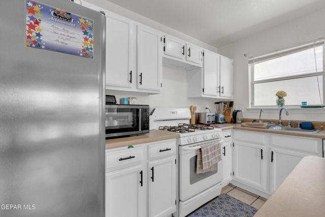 14012 Lago Azul Street, Horizon City, TX 79928