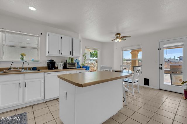 14012 Lago Azul Street, Horizon City, TX 79928