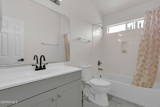 14012 Lago Azul Street, Horizon City, TX 79928