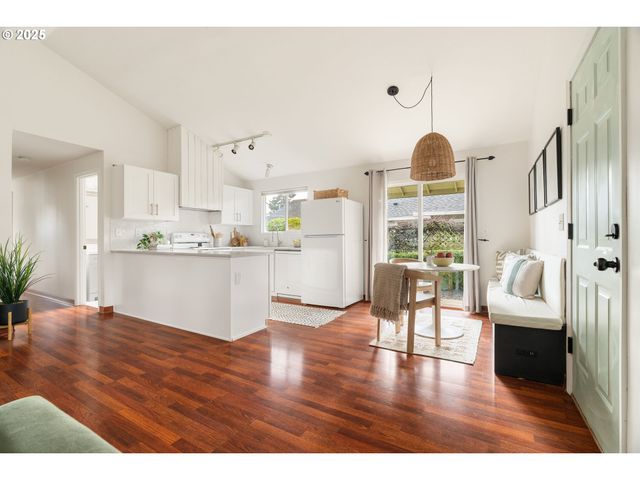 8422 Se 65TH Ave, Portland, OR 97206