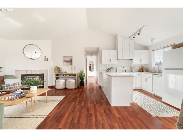 8422 Se 65TH Ave, Portland, OR 97206