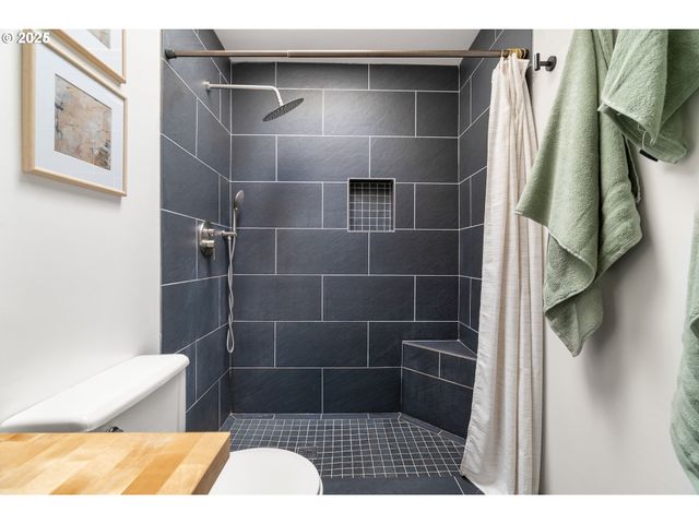 8422 Se 65TH Ave, Portland, OR 97206