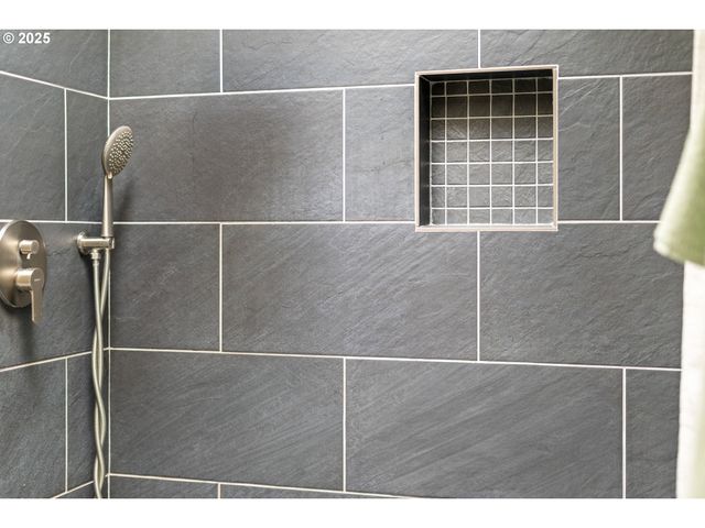 8422 Se 65TH Ave, Portland, OR 97206