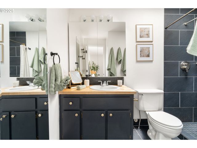 8422 Se 65TH Ave, Portland, OR 97206