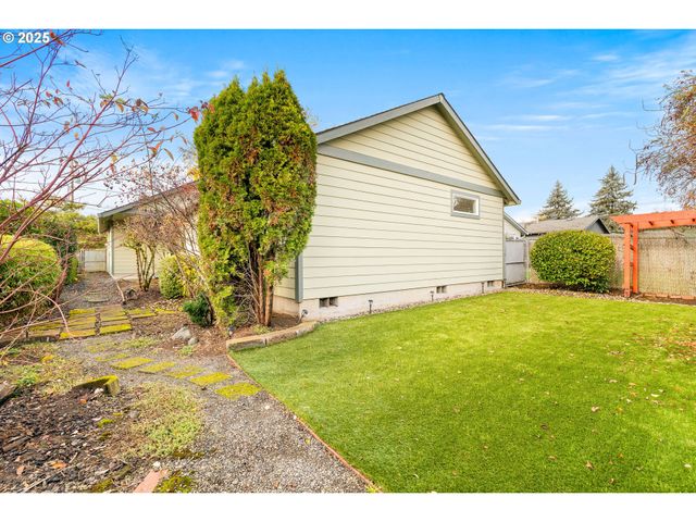 8422 Se 65TH Ave, Portland, OR 97206