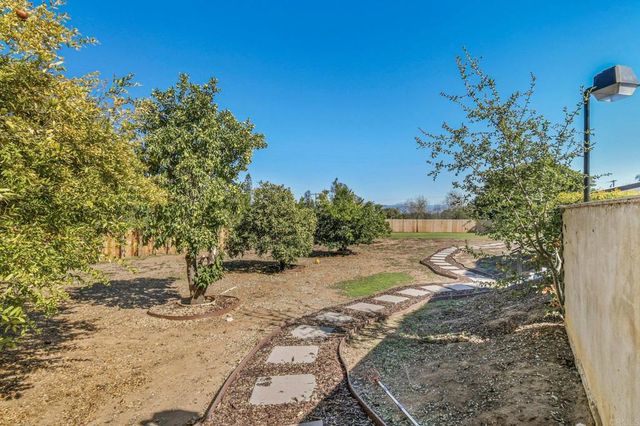 1051 Via Rancho Parkway, Escondido, CA 92029