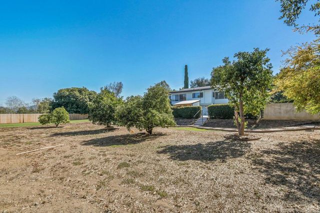 1051 Via Rancho Parkway, Escondido, CA 92029