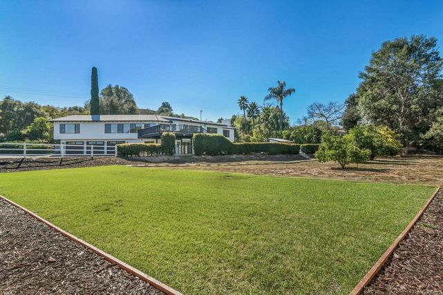 1051 Via Rancho Parkway, Escondido, CA 92029