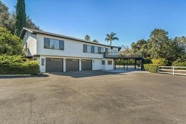 1051 Via Rancho Parkway, Escondido, CA 92029