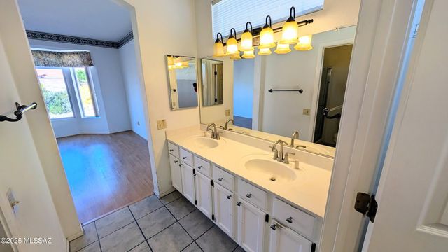 14701 N Alamo Canyon Drive, Oro Valley, AZ 85755