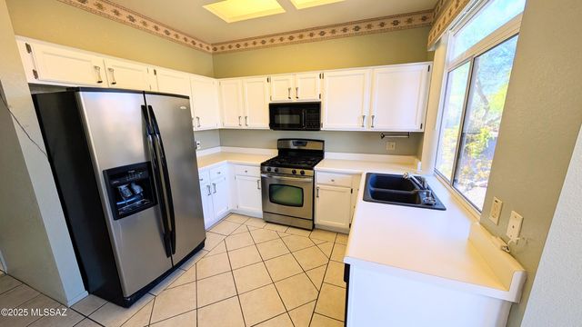 14701 N Alamo Canyon Drive, Oro Valley, AZ 85755