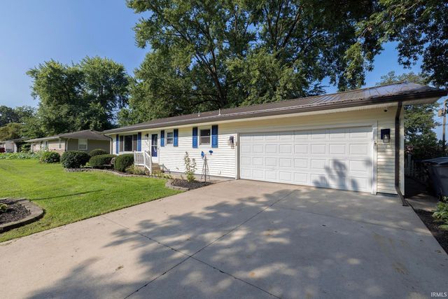 58677 Palace Lane, Elkhart, IN 46516