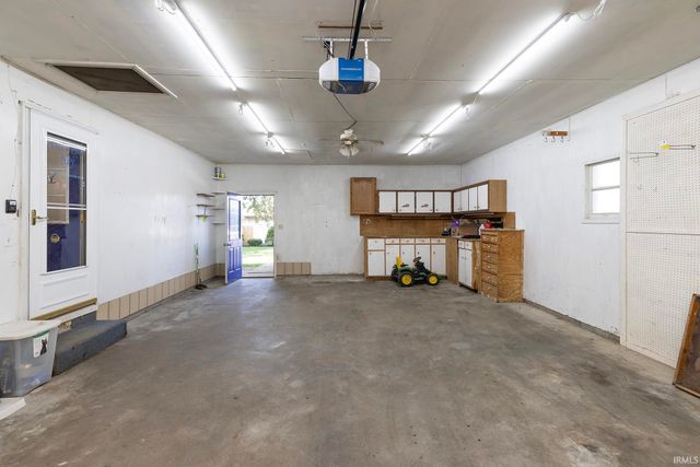 58677 Palace Lane, Elkhart, IN 46516