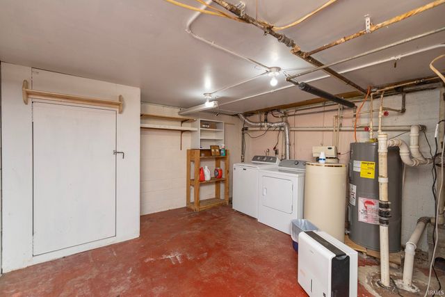 58677 Palace Lane, Elkhart, IN 46516
