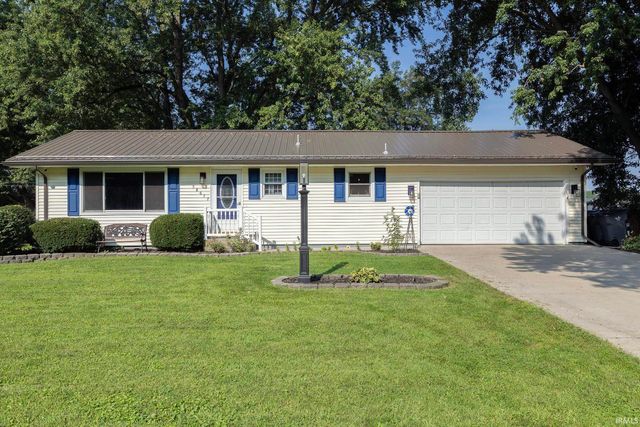 58677 Palace Lane, Elkhart, IN 46516