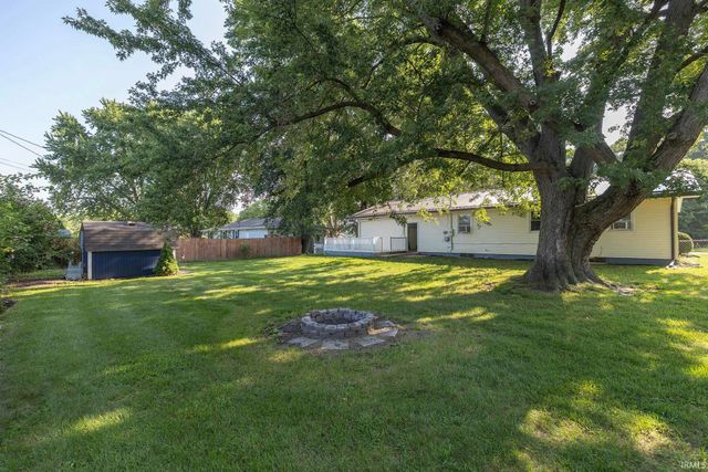 58677 Palace Lane, Elkhart, IN 46516