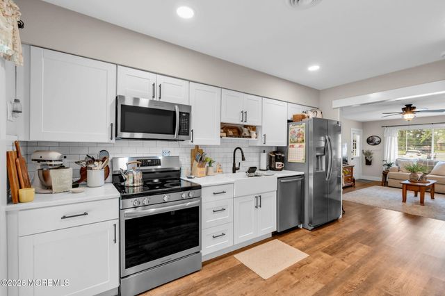 35 Arizona Avenue, Whiting, NJ 08759