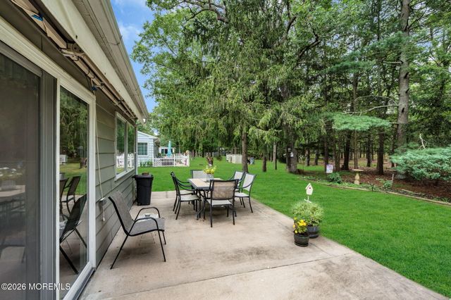 35 Arizona Avenue, Whiting, NJ 08759