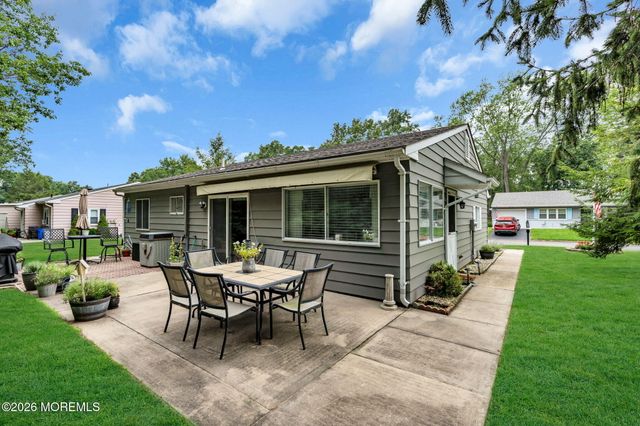 35 Arizona Avenue, Whiting, NJ 08759