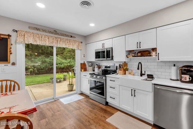 35 Arizona Avenue, Whiting, NJ 08759