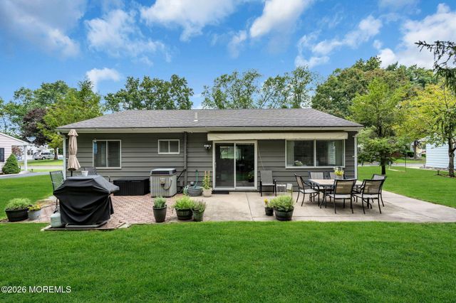 35 Arizona Avenue, Whiting, NJ 08759
