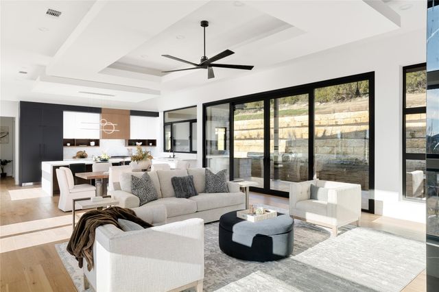 106 Bella Montagna CIR, Austin, TX 78734