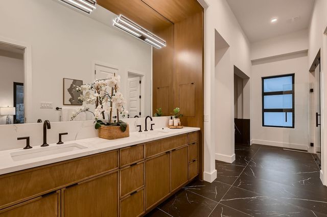 106 Bella Montagna CIR, Austin, TX 78734