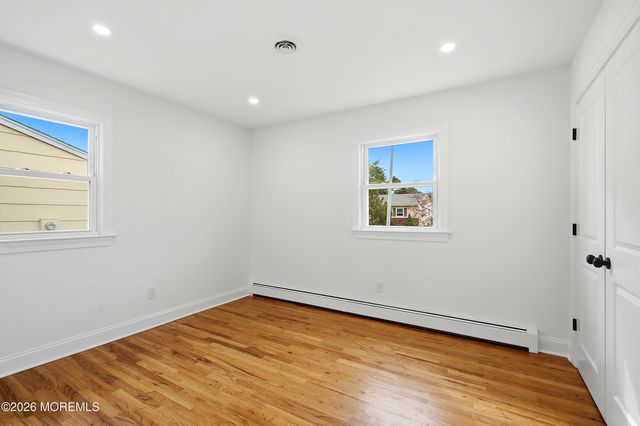9 Hamilton Court, Toms River, NJ 08757
