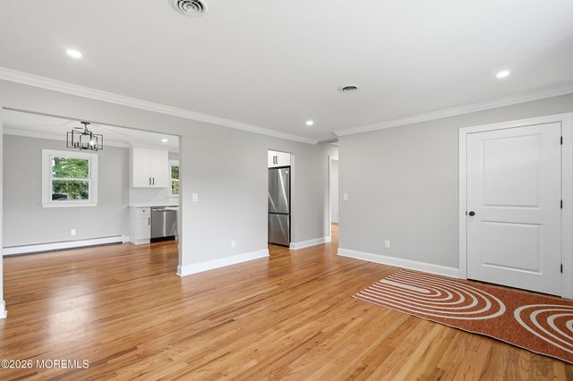 9 Hamilton Court, Toms River, NJ 08757