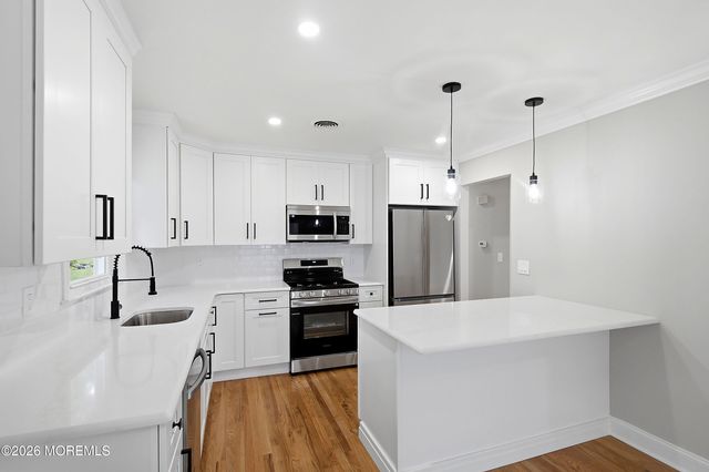 9 Hamilton Court, Toms River, NJ 08757