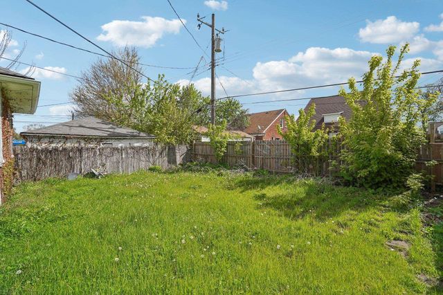 16876 Harlow Street, Detroit, MI 48235