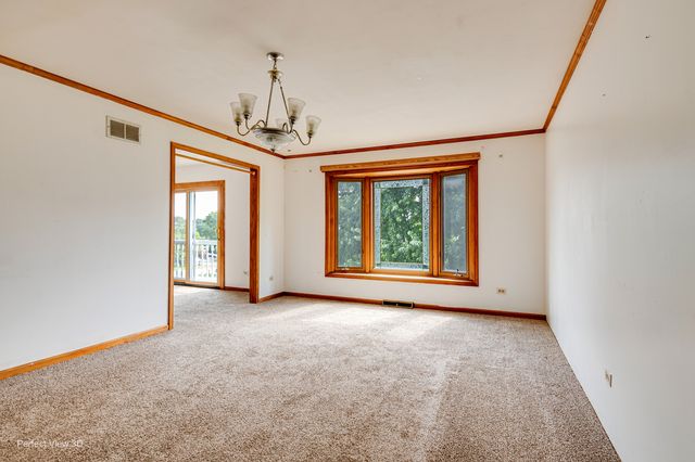 1605 S MAIN Street, Lombard, IL 60148