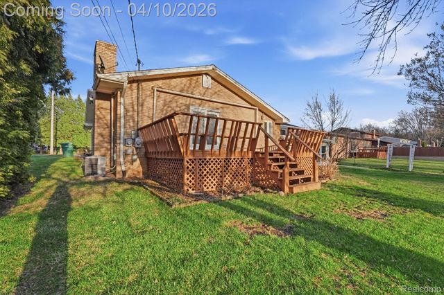 25524 Cortez Street, Harrison Charter Township, MI 48045