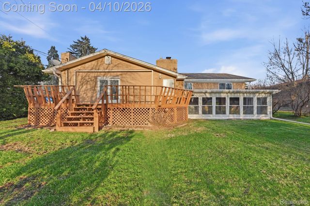 25524 Cortez Street, Harrison Charter Township, MI 48045