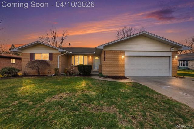 25524 Cortez Street, Harrison Charter Township, MI 48045