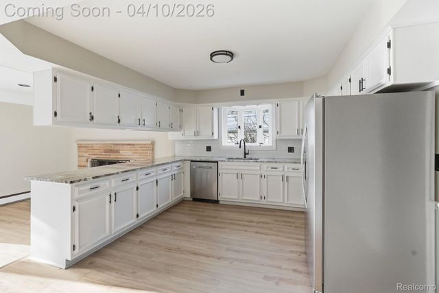 25524 Cortez Street, Harrison Charter Township, MI 48045
