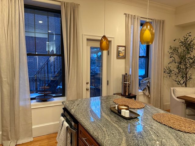 39 High St 2, Boston, MA 02129