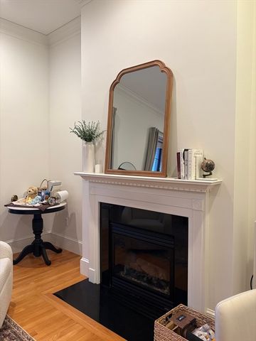 39 High St 2, Boston, MA 02129