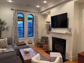 39 High St 2, Boston, MA 02129