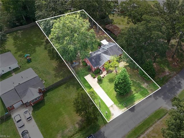 145 Hurdle DR, Chesapeake, VA 23322