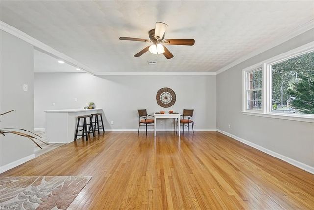 145 Hurdle DR, Chesapeake, VA 23322