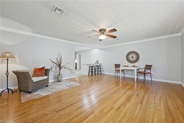 145 Hurdle DR, Chesapeake, VA 23322
