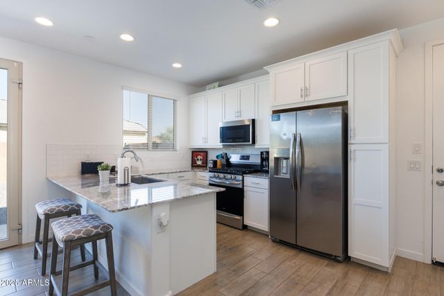 2561 N CASA GRANDE Avenue, Casa Grande, AZ 85122