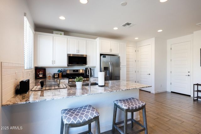 2561 N CASA GRANDE Avenue, Casa Grande, AZ 85122