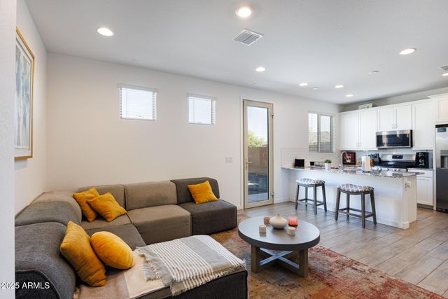 2561 N CASA GRANDE Avenue, Casa Grande, AZ 85122