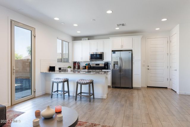 2561 N CASA GRANDE Avenue, Casa Grande, AZ 85122