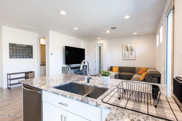 2561 N CASA GRANDE Avenue, Casa Grande, AZ 85122