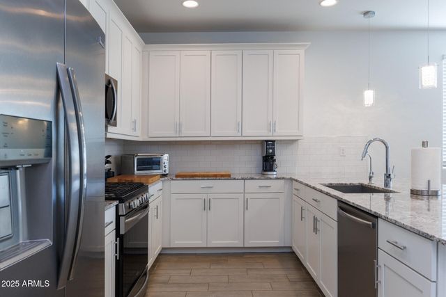 2561 N CASA GRANDE Avenue, Casa Grande, AZ 85122