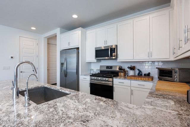 2561 N CASA GRANDE Avenue, Casa Grande, AZ 85122